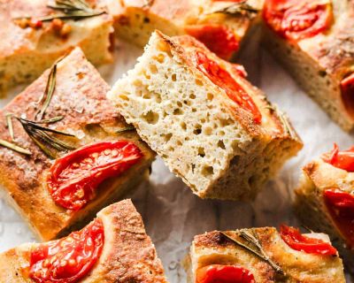 Einfaches glutenfreies Quinoa-Focaccia (ohne Mehl)