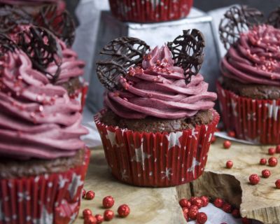 Weihnachtliche Fliederbeer-Punsch-Cupcakes