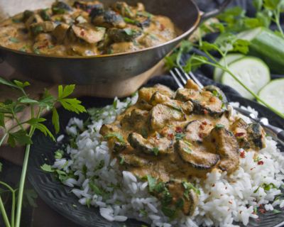 Gebackene Zucchini in Cashew-Dill-Sauce