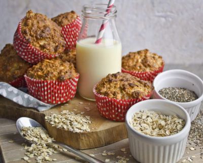 Frühstücks-Muffins mit Apfel und Banane