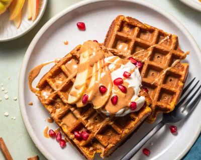 Vegane Kürbiswaffeln mit Haferflocken (zuckerfrei & ölfrei)