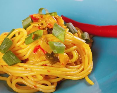 „scharfe“ Mango-Curry Spaghetti