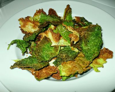 Kale Chips: gebackene Chips aus Grünkohl