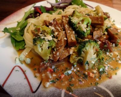 Geschnetzeltes mit Brokkoli in der Hafersahne