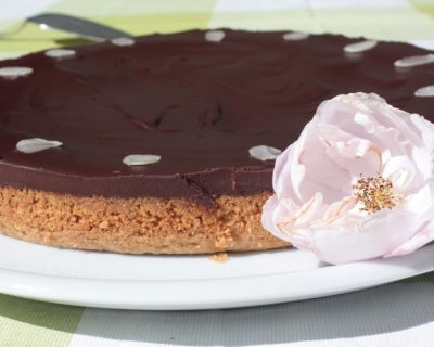 Mandelkuchen mit Schokoladenhaube