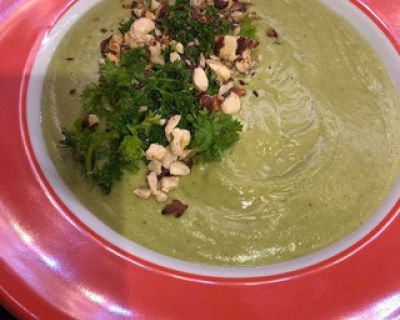 Brokkoli-Haselnuss-Suppe (vegan)