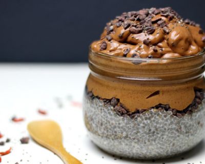 Veganes Schokoladeneis auf Chia-Kokos-Pudding