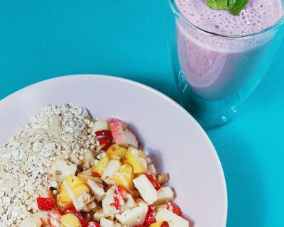 Obst Bowl + Erdbeershake