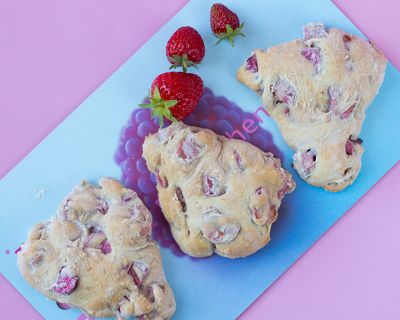 #LowFat Rhabarber-Bananen-Scones (vegan)