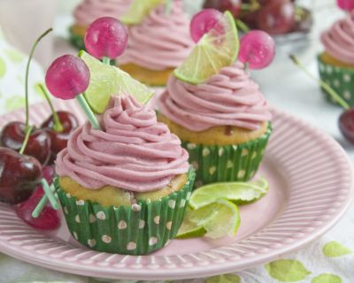 Kirsch-Limetten-Cupcakes – Süßer Sommer!