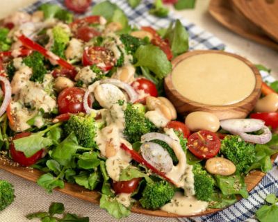 Brunnenkresse Salat mit Sesamdressing – einfach, lecker & gesund!