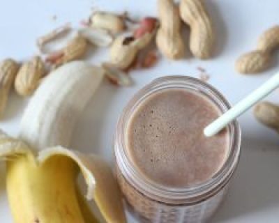 Rezept: veganer Schoko-Erdnuss-Bananen Smoothie aka Monkey-Shake