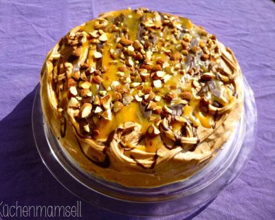 Mandel Karamell Torte - süß am Sonntag
