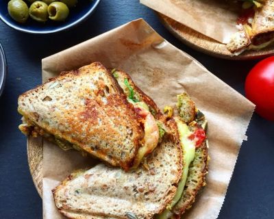 Sandwich mit Gemüse und Pesto (vegan)