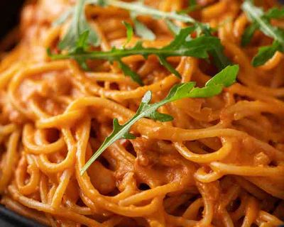 Spaghetti mit weißen Bohnen und getrockneten Tomaten