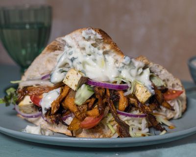 Veganes Austernpilzgyros im Fladenbrot