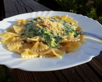 Farfalle mit Spinat-Sahne-Soße