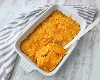 Einfaches veganes Kartoffelgratin mit veganem Käse