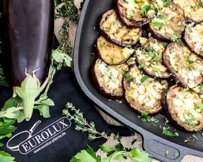 Gegrillte Auberginen mit Knobi und Kräutern