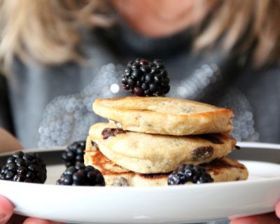 Glutenfreie Hafer-Buchweizen-Pancakes mit Schokotröpfchen