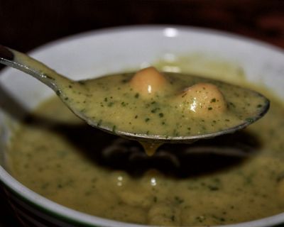 Köstliche 7-Minuten-Kichererbsensuppe