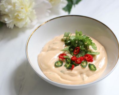 Kokos-Spargel mit Sriracha-Mayonnaise