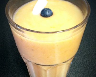 Mango-Papaya Smoothie