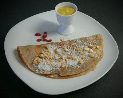 Buchweizen-Pfannkuchen mit Mangomus