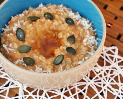 Oatmeal mit Süßkartoffeln und Zimt - gesundes veganes Frühstück