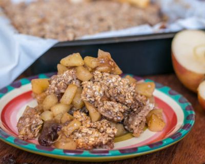 Einfacher veganer Apfel Crumble – lecker & gesund