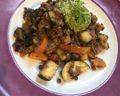 Gemüselinsen mit Limetten-Petersilien-Pesto (vegan)