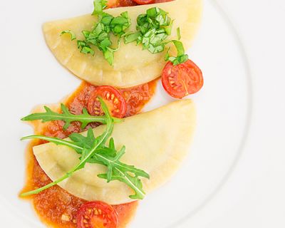 Avocado & Rucola Ravioli im Rosésud