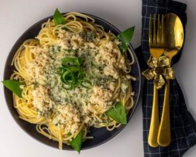 Limetten Bärlauch Spaghetti mit Macadamia Parmesan