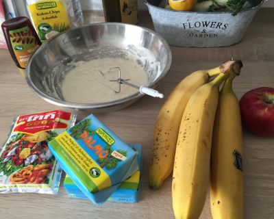 Gebackene Apfelringe im Tempurateigmantel