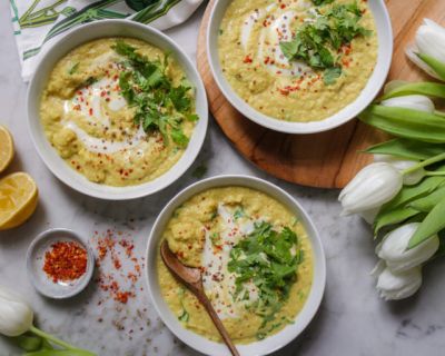 Cremige Blumenkohl-Suppe mit Madras Curry