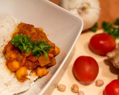 Kichererbse-Curry mit Kokosreis