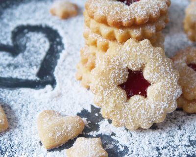 Vegan Linzer Plätzchen * Linzer Cookies