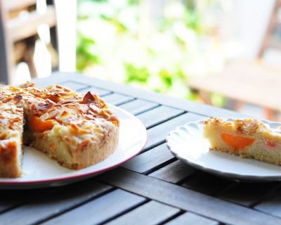 Marillenkuchen mit Mandelkruste