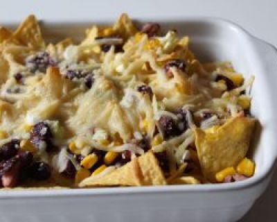 Rezept: vegane loaded Nachos mit Avocado-Dip