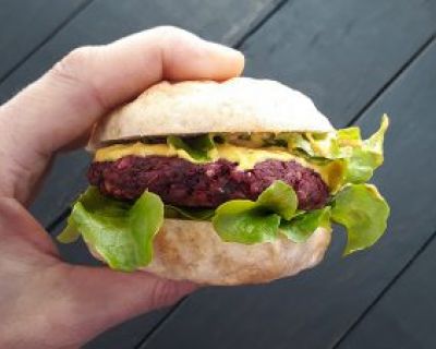 Buchweizen Rote Beete Burger Bratlinge (Vegan, Glutenfei, Ohne Öl)