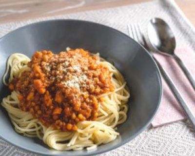 Vegane Linsen-Bolognese mit Spaghetti