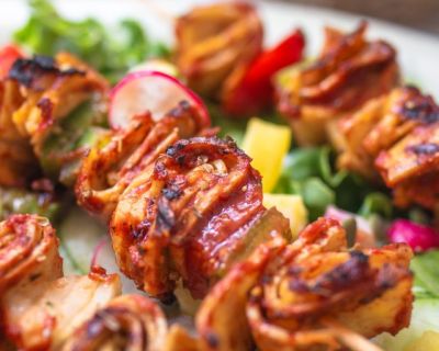Die besten veganen Grillspieße mit Tempeh