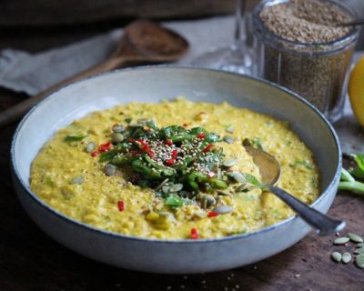 Masala Blumenkohl-Curry mit Koriander & Zuckererbsenschoten