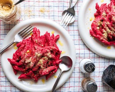 Pinke Tofu-Bete-Pasta