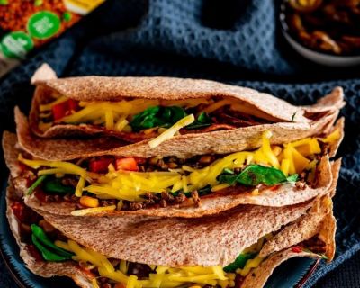 Vegane Tacos mit pikanter Tomatensauce