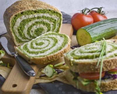 Twister-Toast mit Spinat und Frühlingszwiebeln