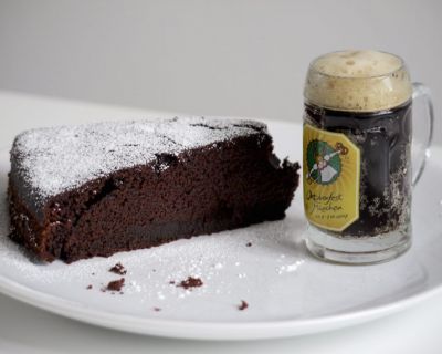Schwarzbier-Schokoladen-Kuchen
