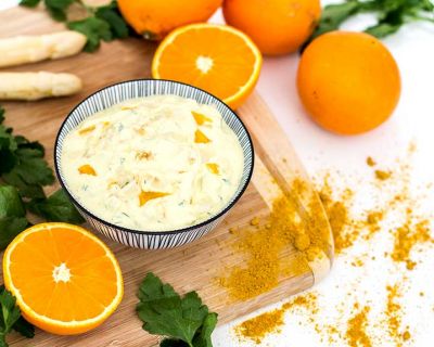 Currycreme mit Spargel und Orange