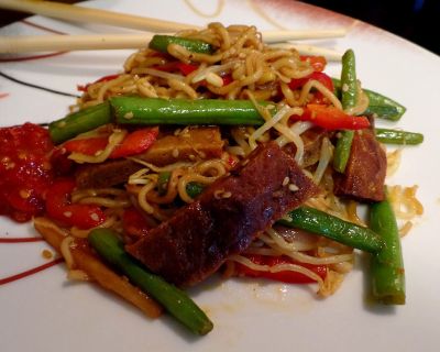 Zweifarbiges Seitan trifft Asien