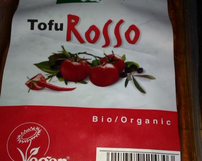 Tofu Rosso-Tomatensauce mit Tortiglioni